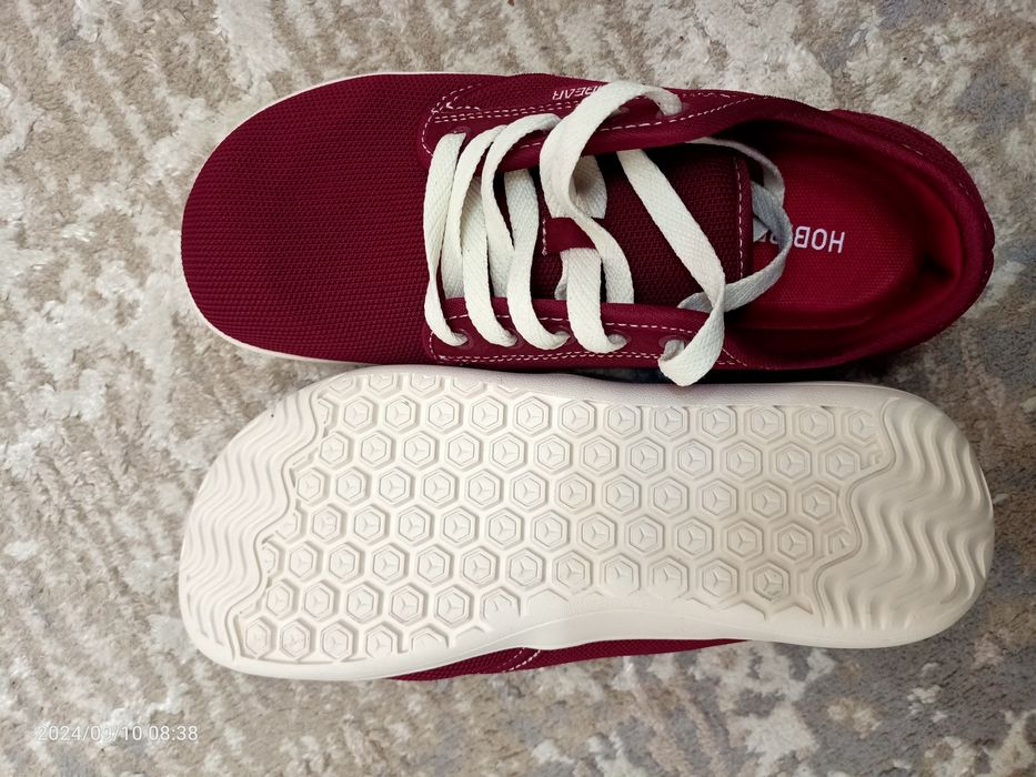 Кросовки новые женские