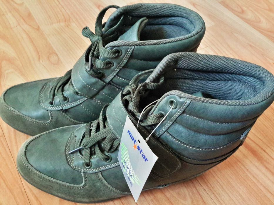 Дамски боти       .