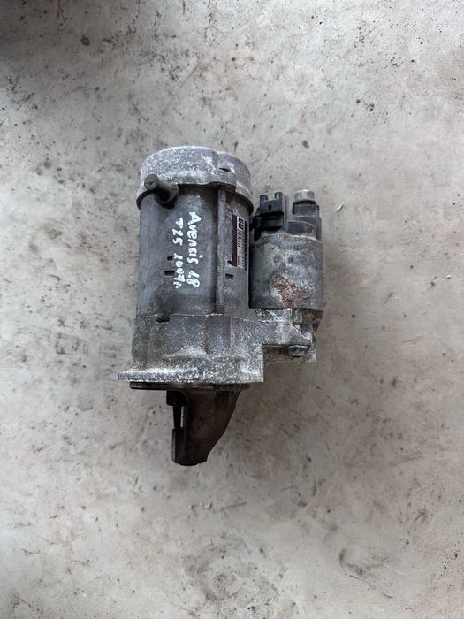 Стартер Тойота Авенсис Т25 1.8