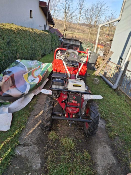 Tractoras (motosapa) cu remorca in Sarmasu, Mures