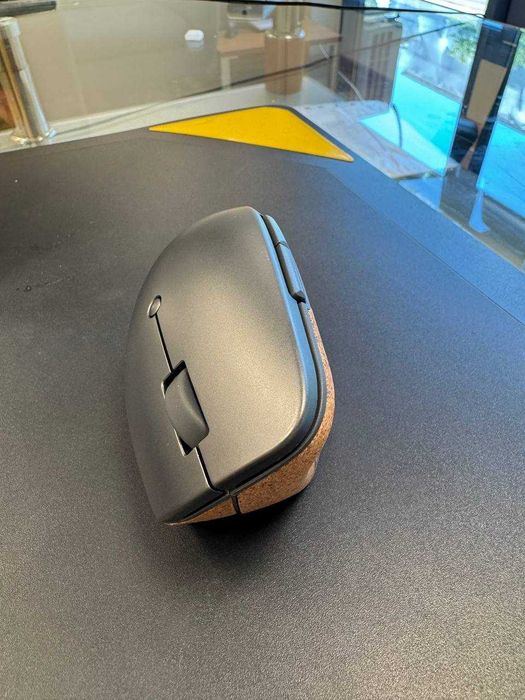 Безжична мишка Lenovo GO Vertical