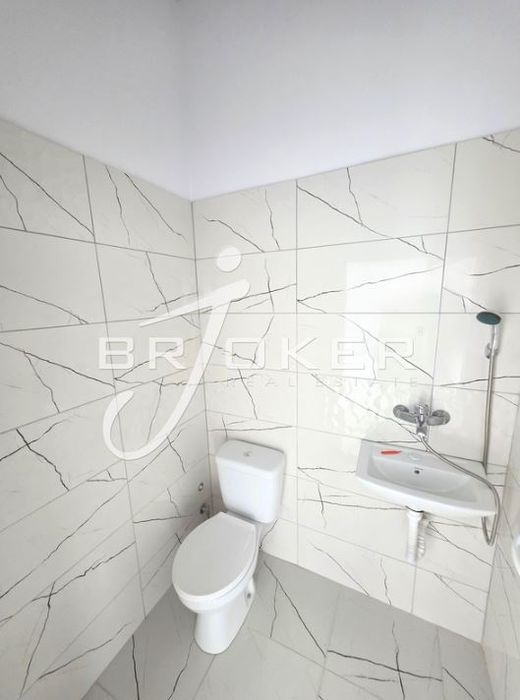 Офис под наем в Кърджали-Център