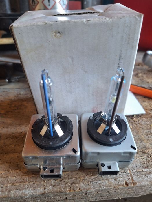 2 becuri xenon D1S