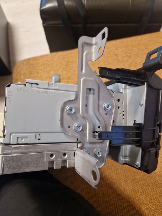 Оригинална мултимедия-радио РАВ 4