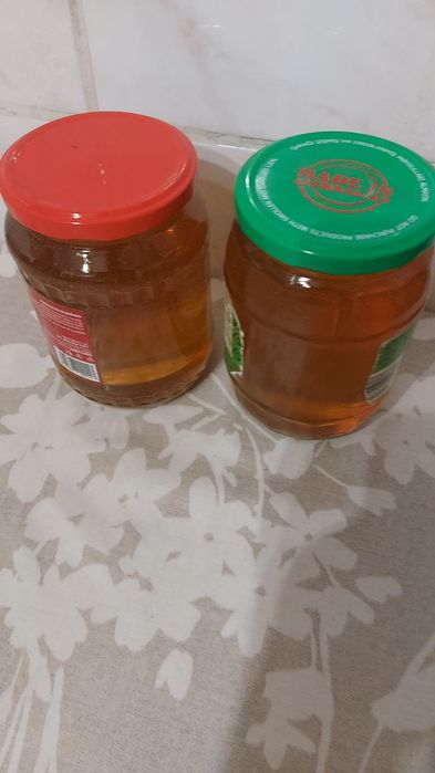 Vând miere de albine naturala