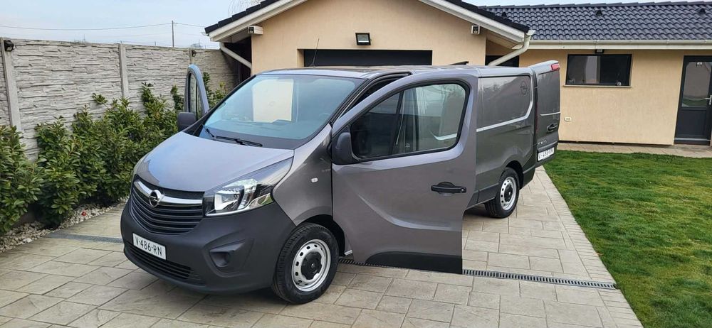 Opel Vivaro Model Extra Lung Euro 6