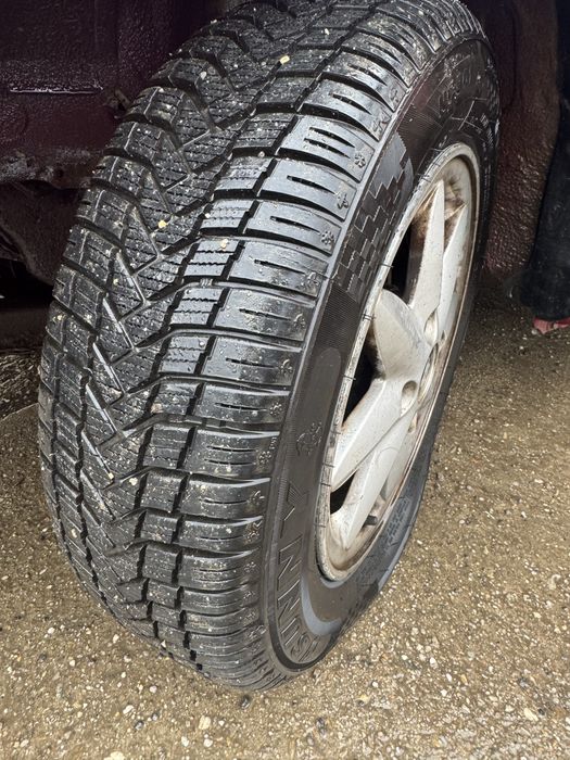 Anvelope cu jante Renault Clio