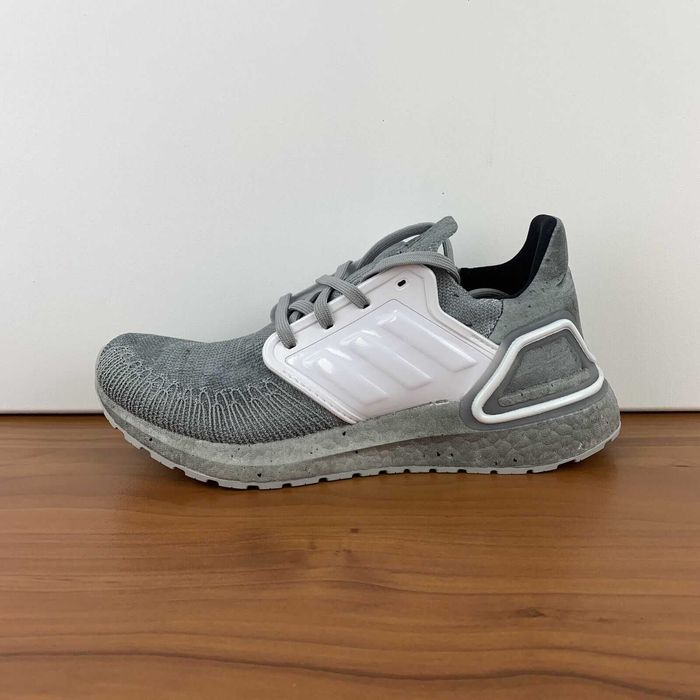 Оригинални маратонки *ADIDAS ULTRABOOST 20 James Bond 007 * EU40