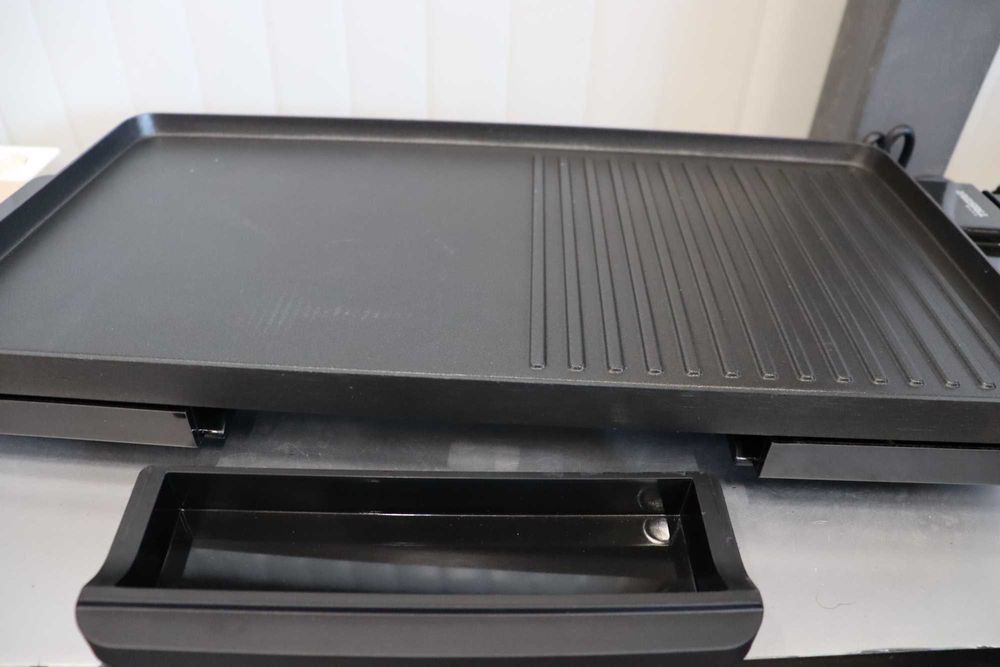 Електрическа скара Tristar BP-2750, 2000 W, Дължина на кабела 80 см