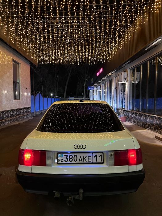 Ауди 80 сатылады газ бензин 1.8 моно