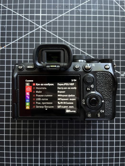 Продам камеру Sony A7IV
