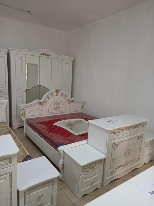 Продам спальные гарнитур