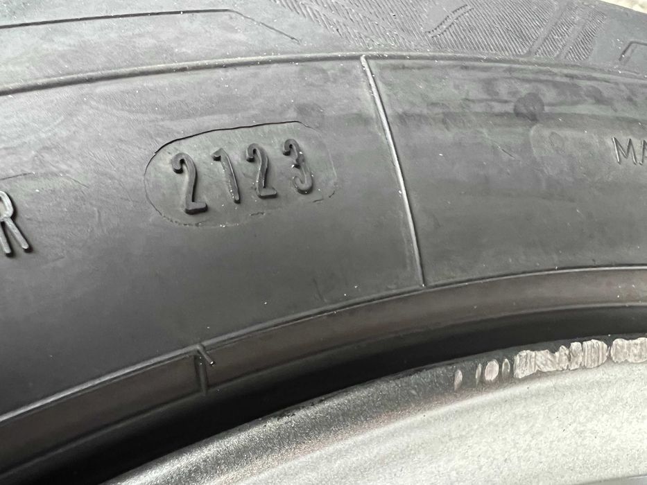 Джанти със зимни гуми Goodyear 235/55/17 от Форд/Ford Куга/Kuga!