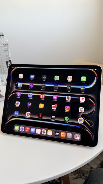 Apple iPad Pro 13 M4 256 GB + Husa Smart Folio