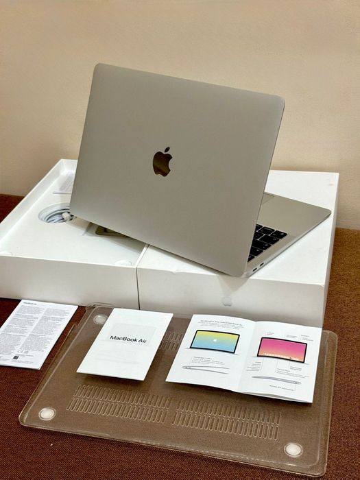 Apple Macbook air m1