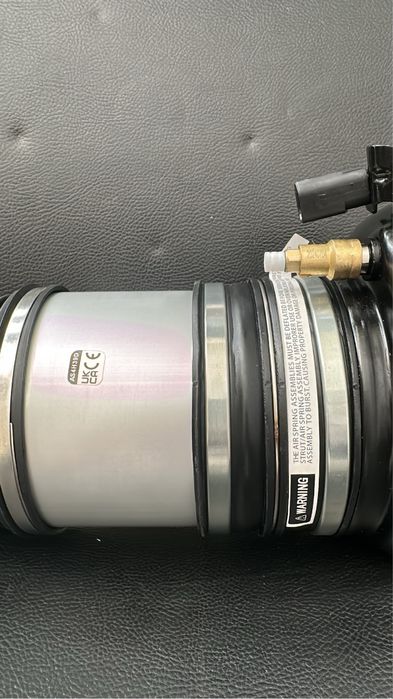 Амортисьор 850 лв възглавници 280 лв зазаден 370   . Audi  A6 C7.  A7