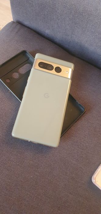 Pixel 7 pro с дефектом