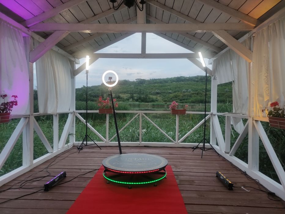 Platforma video 360 / platforma selfie/cabina video / video booth 360