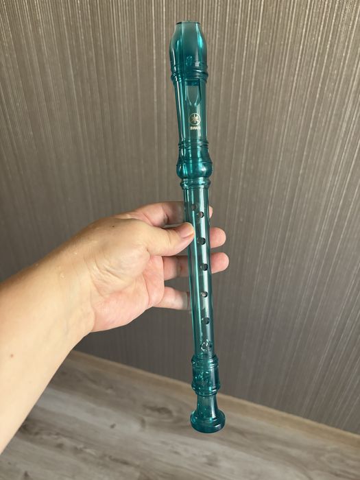 Продам блокфлейту