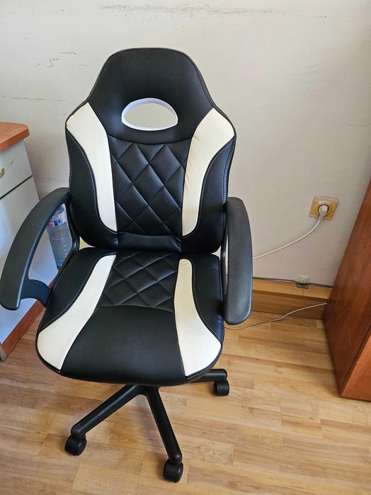 Геймърски стол за бюро, подходящ за юноша