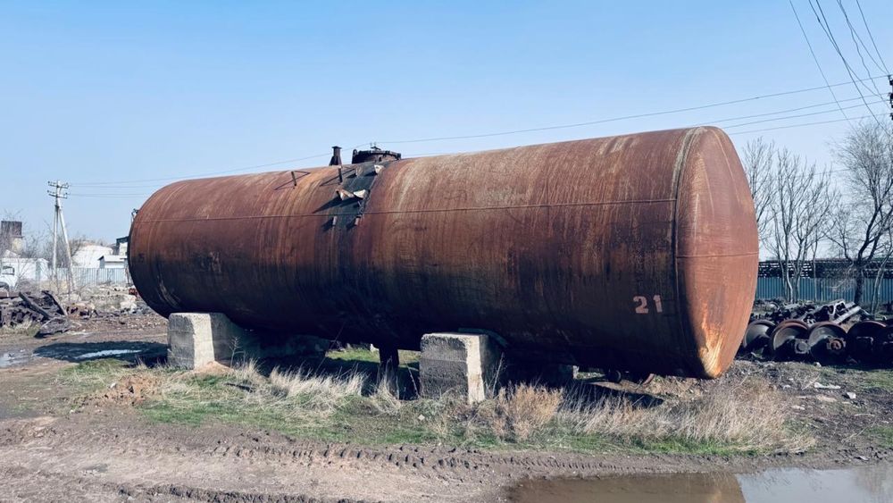 Цистерны емкости резервуар