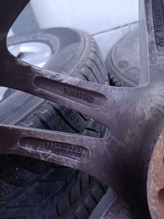 Jante Roti Dezent Audi Q5 Cauciucuri Iarna 235 65 17 5x112