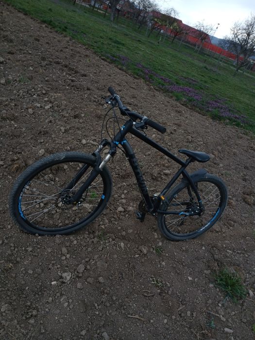 Vând bicicletă Btwin 520