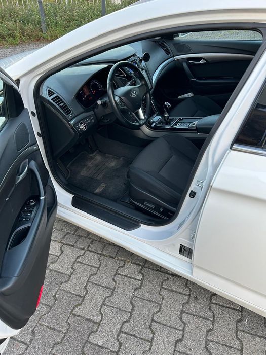Hyundai i40 1.6 Benzină + GPL (din fabrică) – 2012 – 170.000 km reali