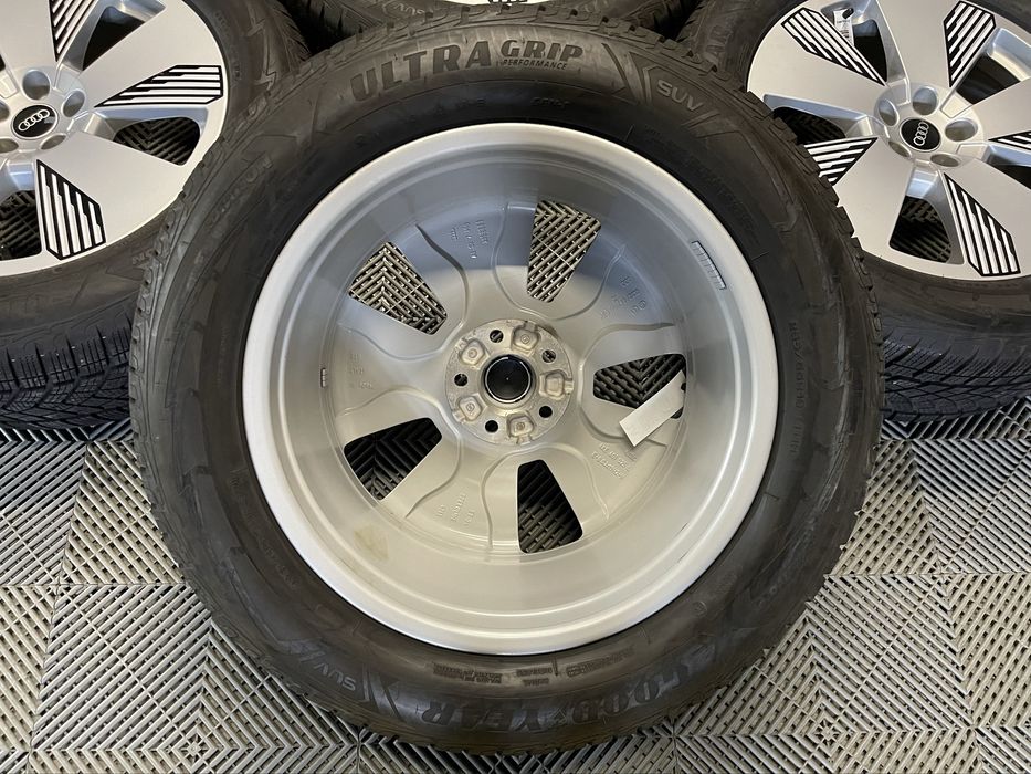 Jante Roti 19 Audi Q7 Q4 Q8 E Tron VW Touareg Anvelope iarna 255/55R19