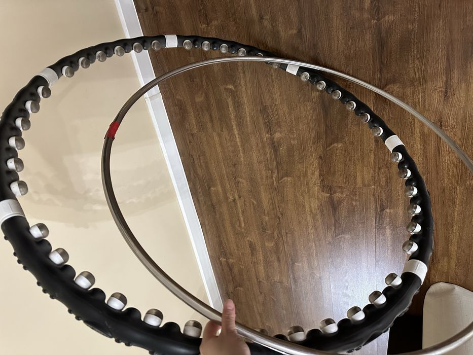 Продаются 2 обруча в идеальном состоянии