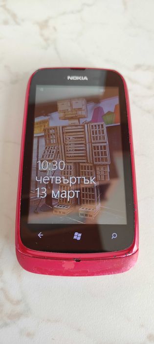Телефон Nokia Lumia 610
