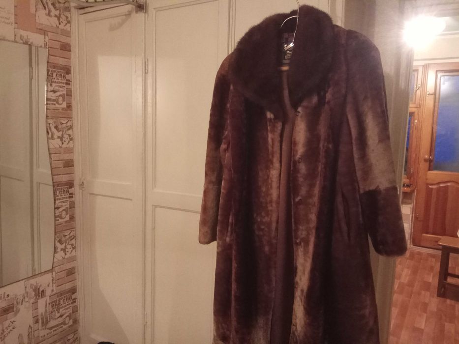 Продам цигейковую шубу