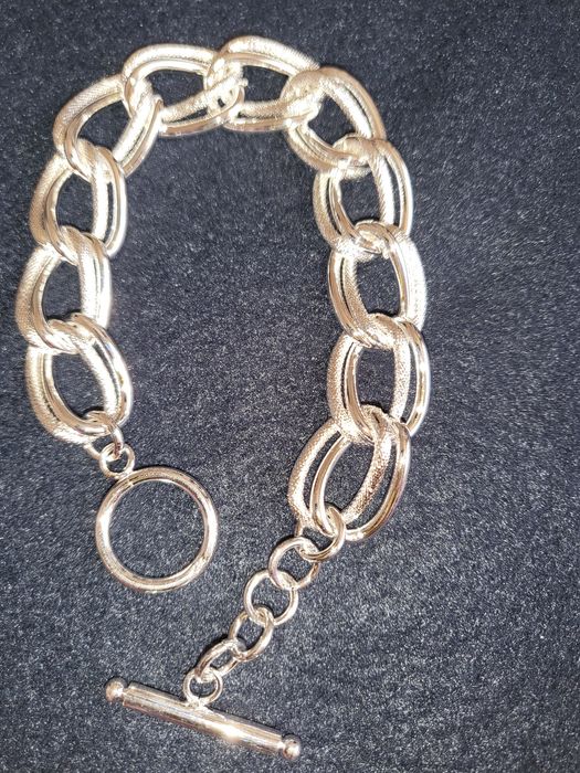 Сребристи бижута