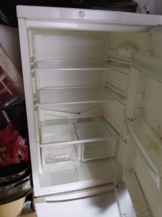Холодильник почти новый