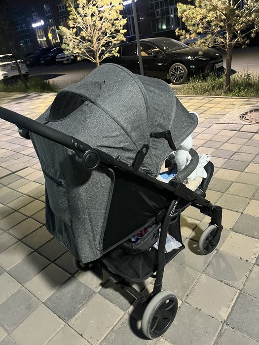 Продам коляску Tomix