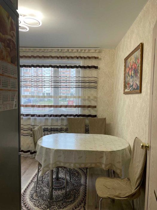 Продам  2-ком квартиру Аэропорт