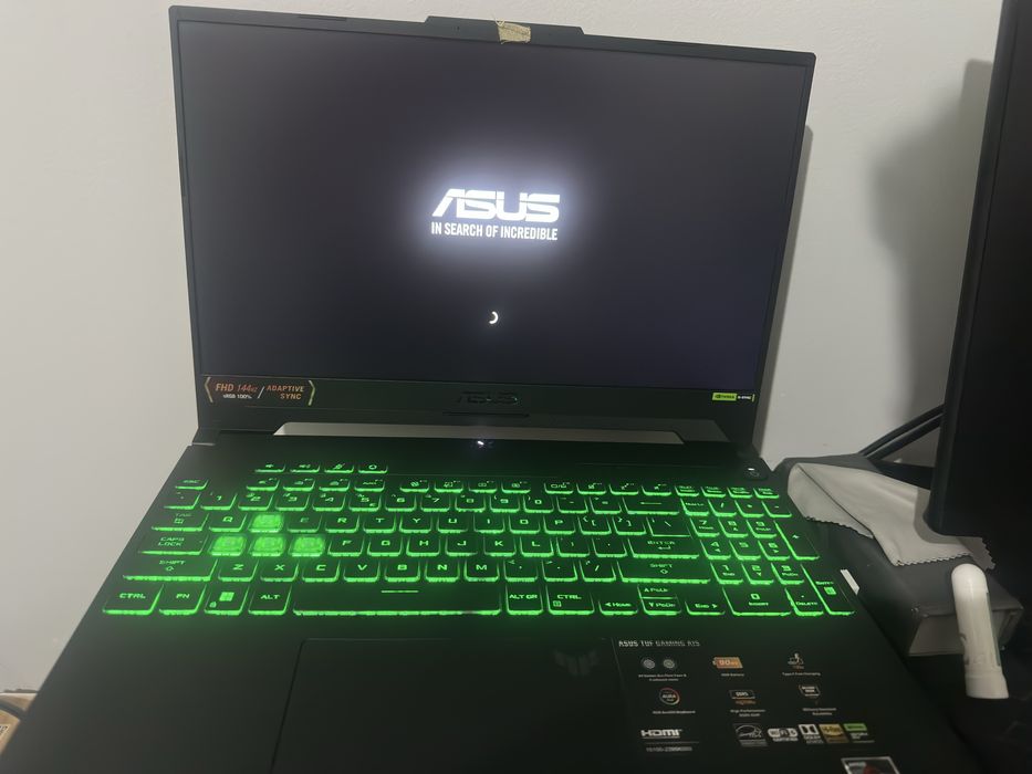 Laptop ASUS Gaming 15.6'' TUF A15 FA507NUR, FHD 144Hz, Procesor AMD Ryzen™ 7 7435HS (16M Cache, up to 4.5 GHz), 16GB DDR5, 512GB SSD,