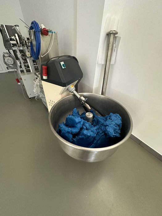 Тестобъркачка (миксер) Бъркачка 300 литра мощен мотор чисто нова