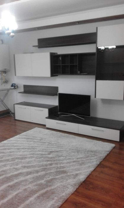 Apartament de închiriat