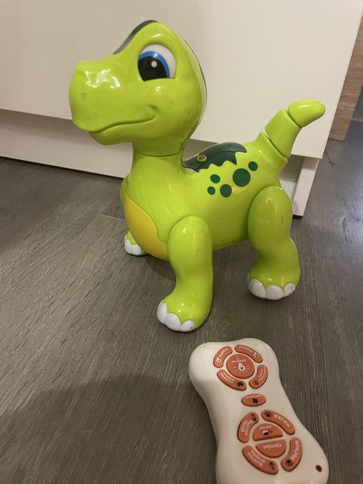Динозавр интерактивный