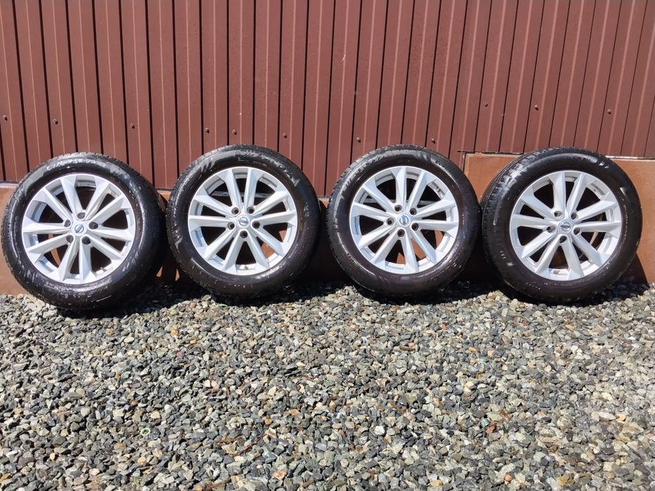Vând jante aliaj Nissan 17"