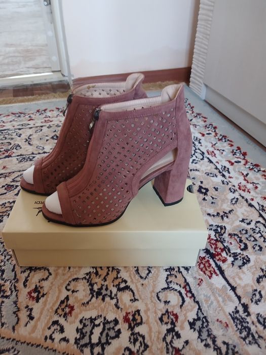 Женские ботильоны