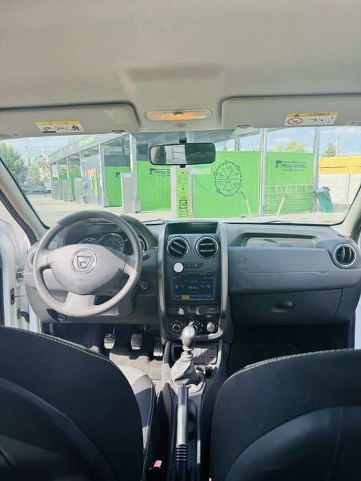 Dacia Duster 1.5 dCi Ambiance 4x2 Popesti-Leordeni • OLX.ro