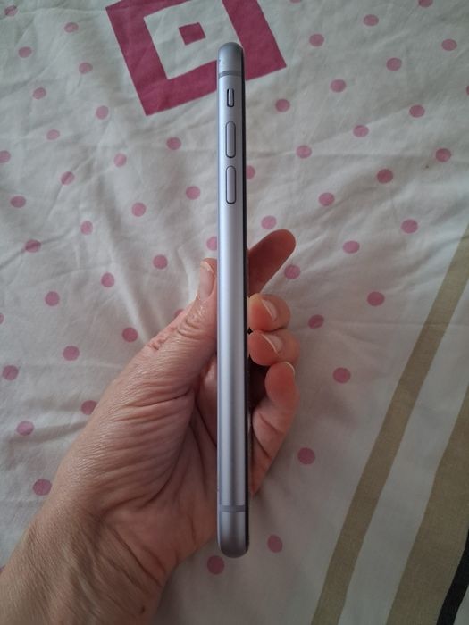 IPhone 11,128 gb