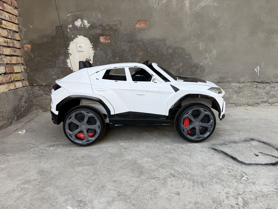 Болалар машинаси Lamborgini , арзон нархда