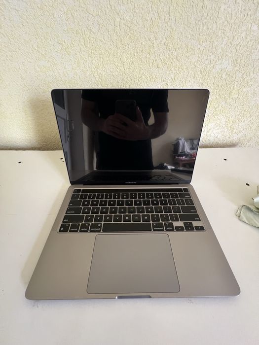 MacBook Pro M1 16GB / 512GB SSD sotiladi