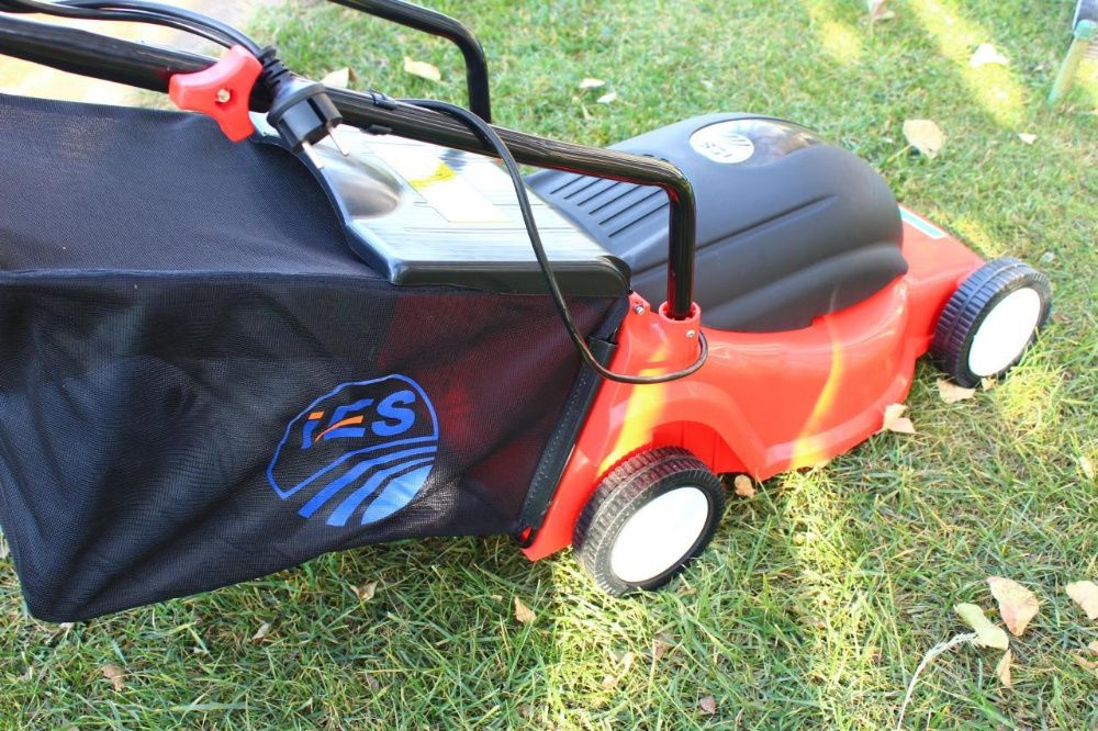 Продается оптом Газонокосилка электрическая IESUZ ELM-1400. Оригинал.