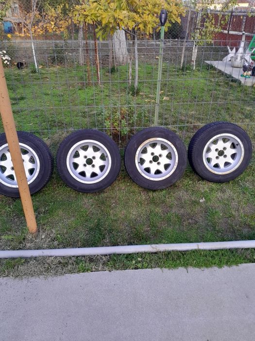 Vând  un set de roti pe 13