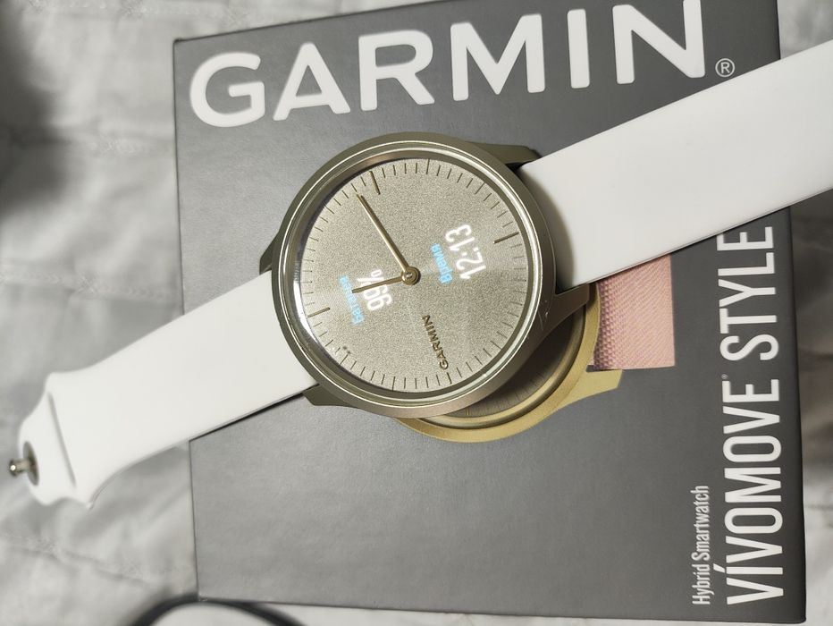 Garmin vivomove style