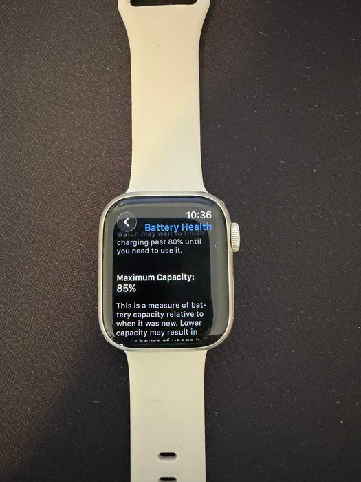 Vand Apple Watch 8, 41mm, Starlight Aluminiu